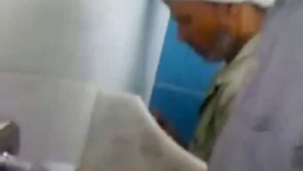 للی محبت اور اس کے بی بی سی پریمی کے ساتھ جنسی نسلی جنسی تعلقات